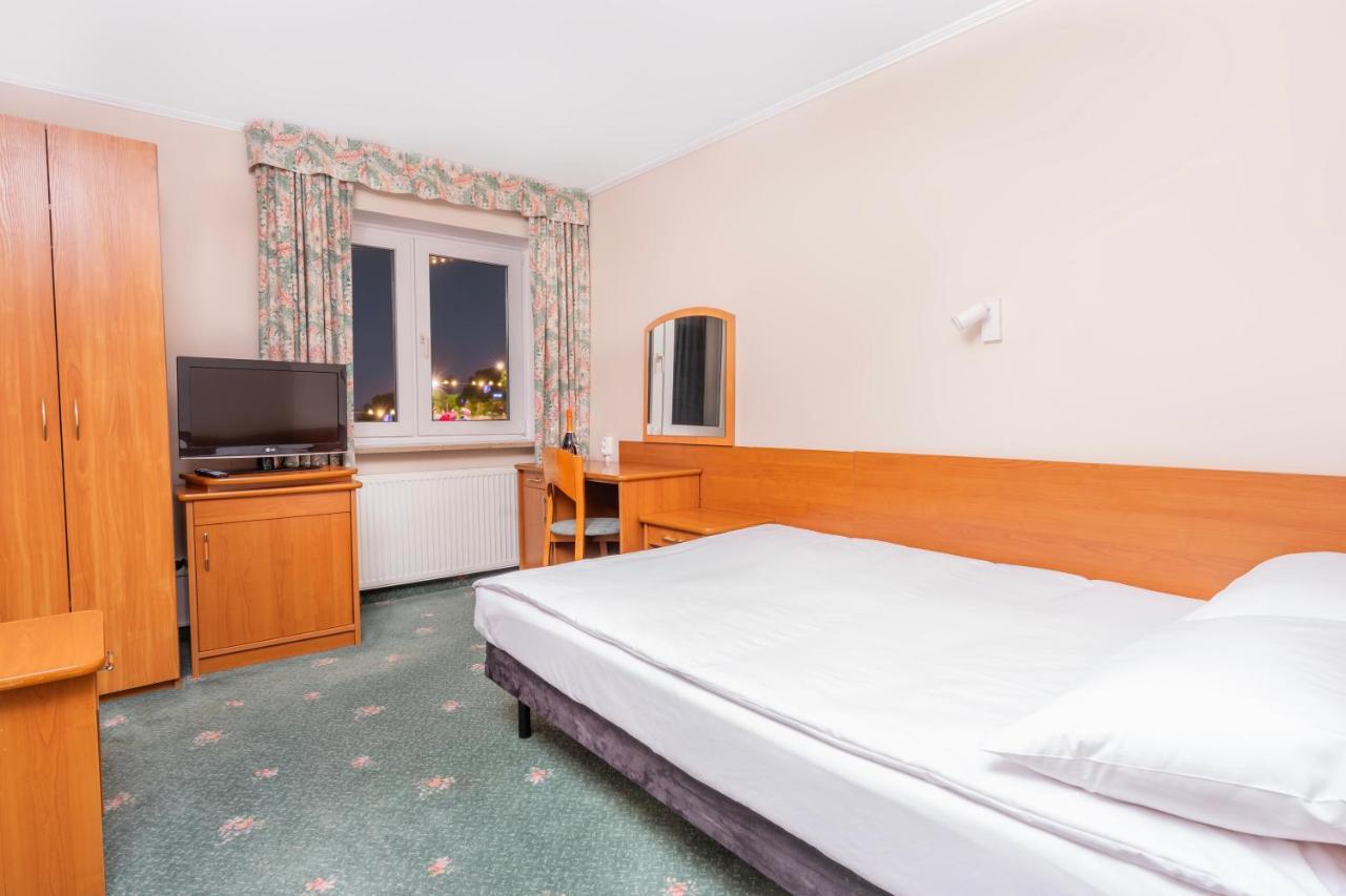 Victory Hotel 4*